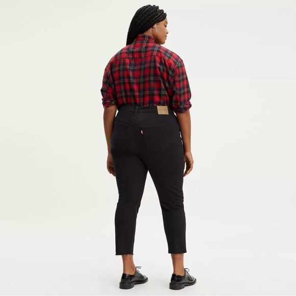 Levi’s Wedgie Skinny Fit Black Raw Hem Jeans - Picture 3 of 10